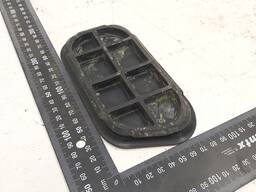 4Заглушка четверти передней левой внутренней кузовной панели моторного щита нижней левой T