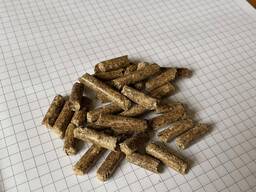 Древесная пеллета (сосна 100%)