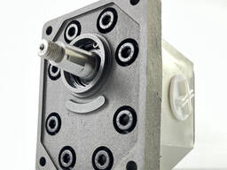 Гидравлические шестеренные насосы для спецтехники — от 160 USD, подбор под любые задачи