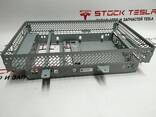 Корпус металлический MCU (основного монитора) Tesla model S 1010367-11-C - фото 2
