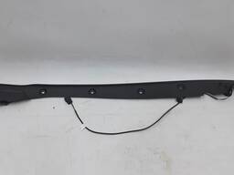 Накладка двери крышки багажника левая в сборе с датчиком прижатия Tesla model X 1036579-00