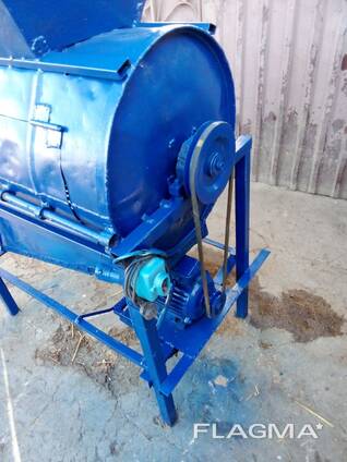 Продам НЕДОРОГО Кукурузотеребилку на 220 вольт