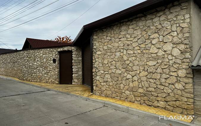 Продаю дом в Страшенах