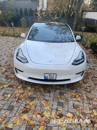 Tesla model 3