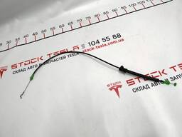 Трос замка двери передней правой Tesla model 3 1068963-00-M